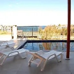Coral Luxury Lozenets