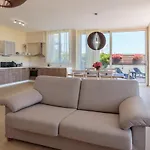 Coral Luxury * Lozenets