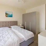 Coral Luxury