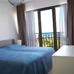 Coral Luxury * Lozenets