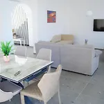 Coral Luxury * Lozenets