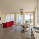 Coral Luxury Lozenets